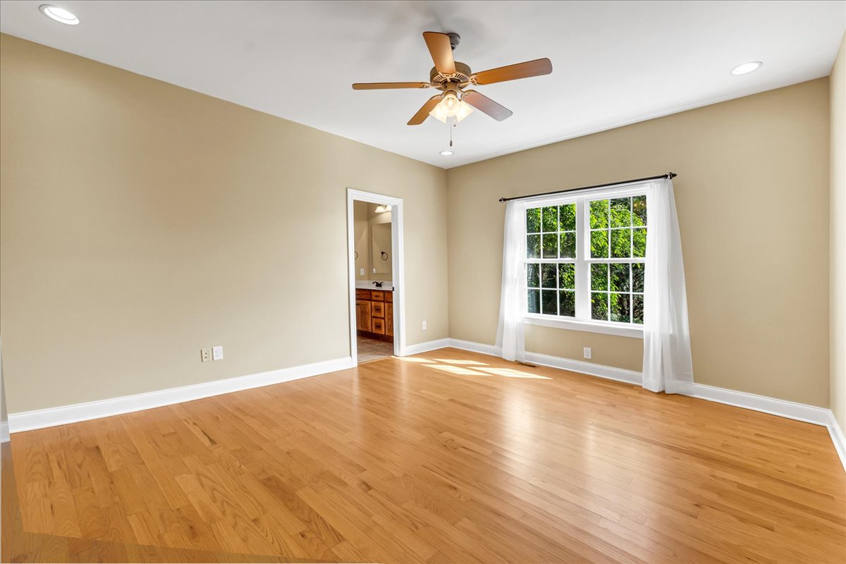 Decherd, Tennessee, 37324, United States, 4 Bedrooms Bedrooms, ,2 BathroomsBathrooms,Residential,For Sale,1870930