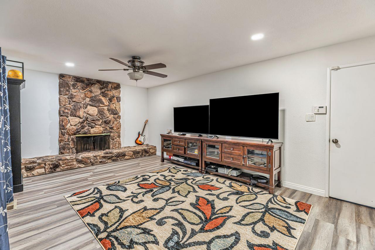 Fair Oaks, California, 95628, United States, 4 Bedrooms Bedrooms, ,3 BathroomsBathrooms,Residential,For Sale,1992931