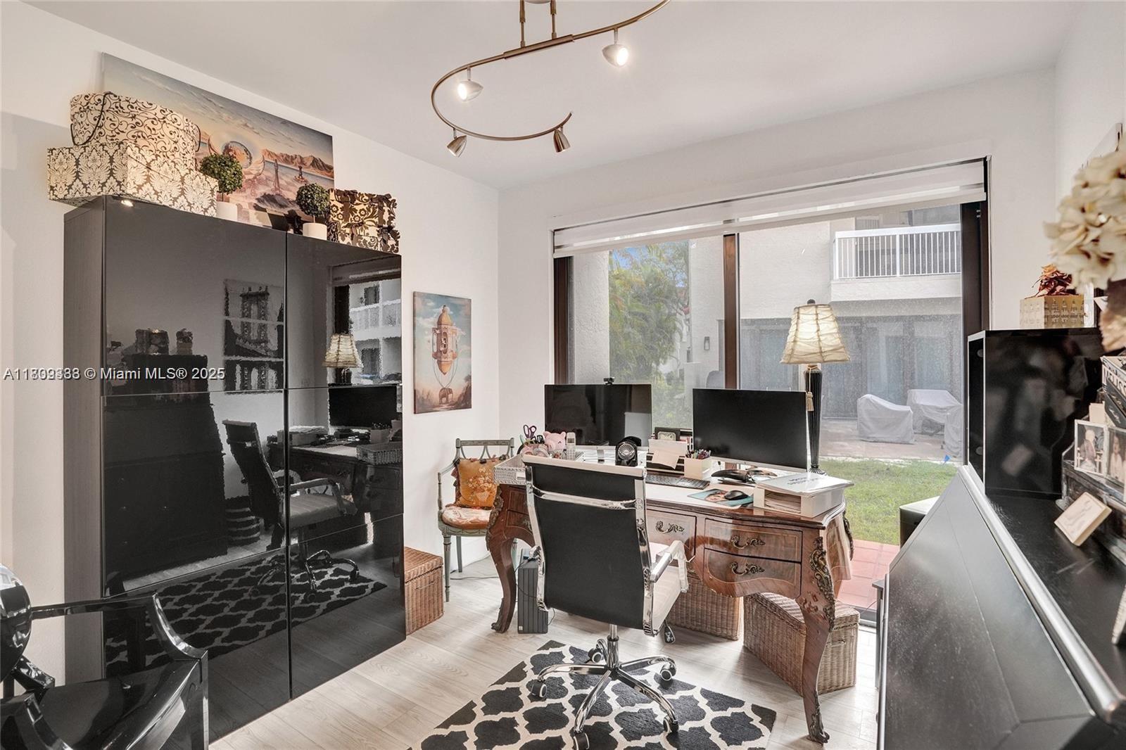 Aventura, Florida, 33180, United States, 4 Bedrooms Bedrooms, ,4 BathroomsBathrooms,Residential,For Sale,1826404