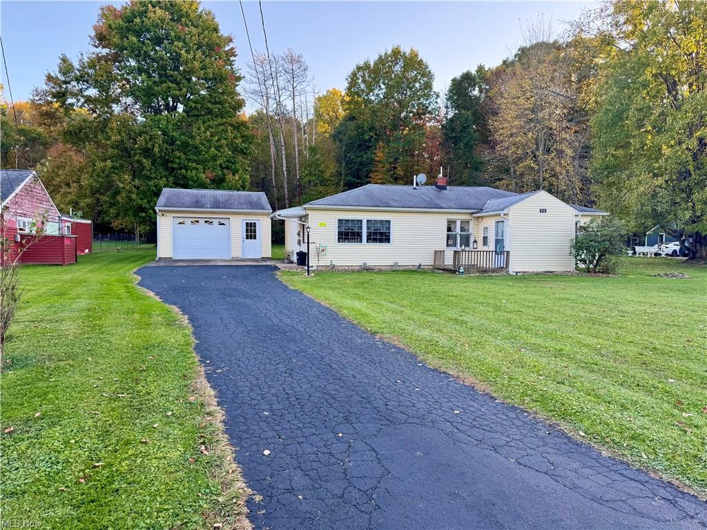 Kale Adams Rd, Leavittsburg, OH 44430 #1