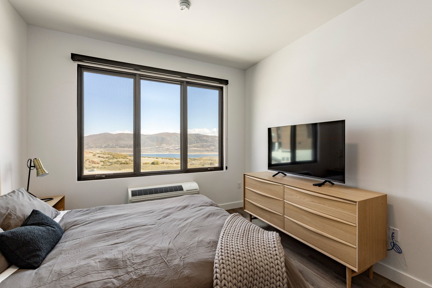  Brand New Luxury Walk to Ski Location at a Value Price - 物件實景
