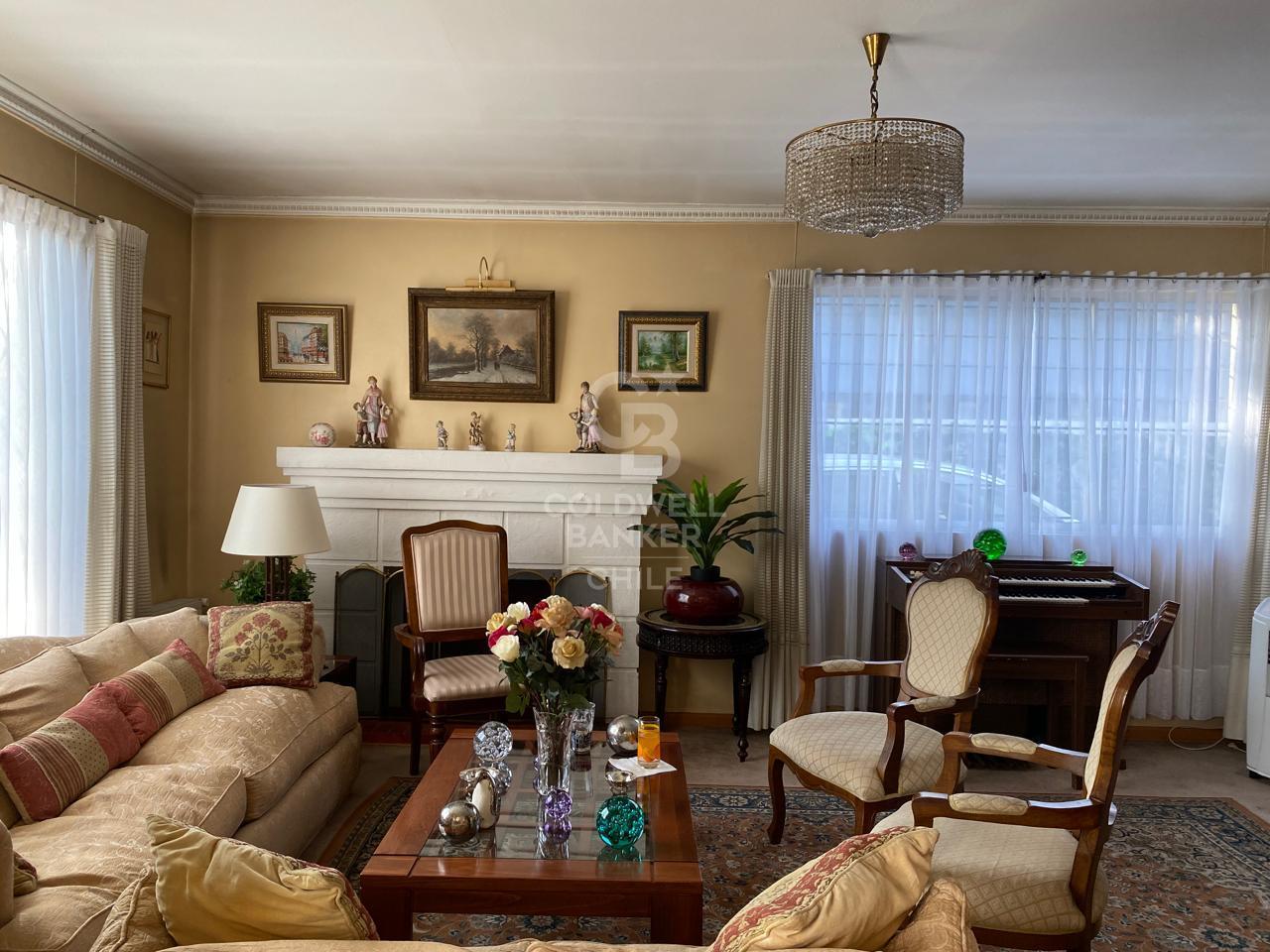 La Reina, Chile, 5 Bedrooms Bedrooms, ,3 BathroomsBathrooms,Residential,For Sale,1908437