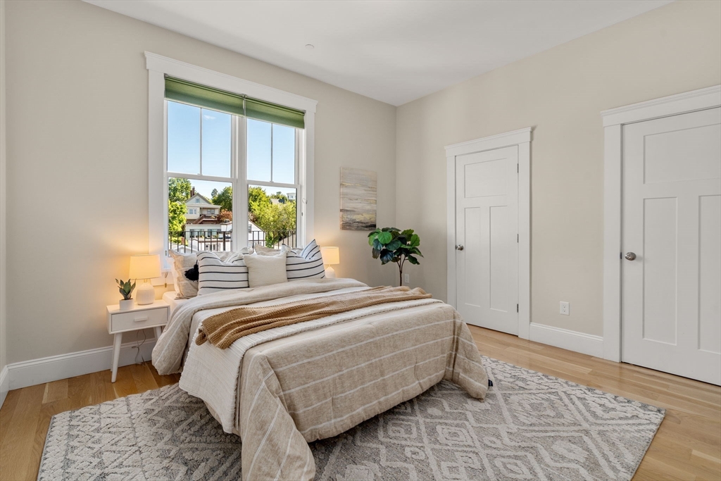 Somerville, Massachusetts, 02143, United States, 2 Bedrooms Bedrooms, ,2 BathroomsBathrooms,Residential,For Sale,1934181