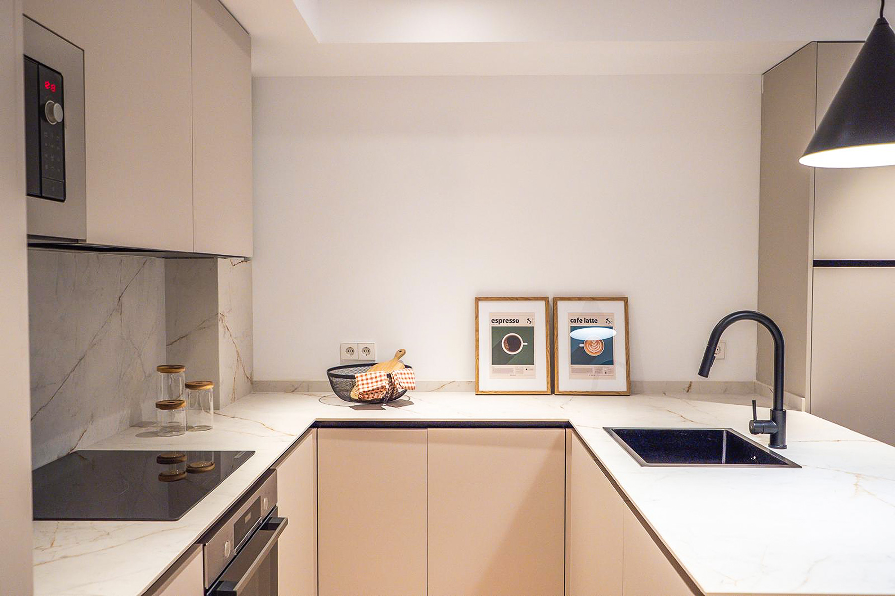  Contemporary three-bedroom flat in Tetuan - 物件實景