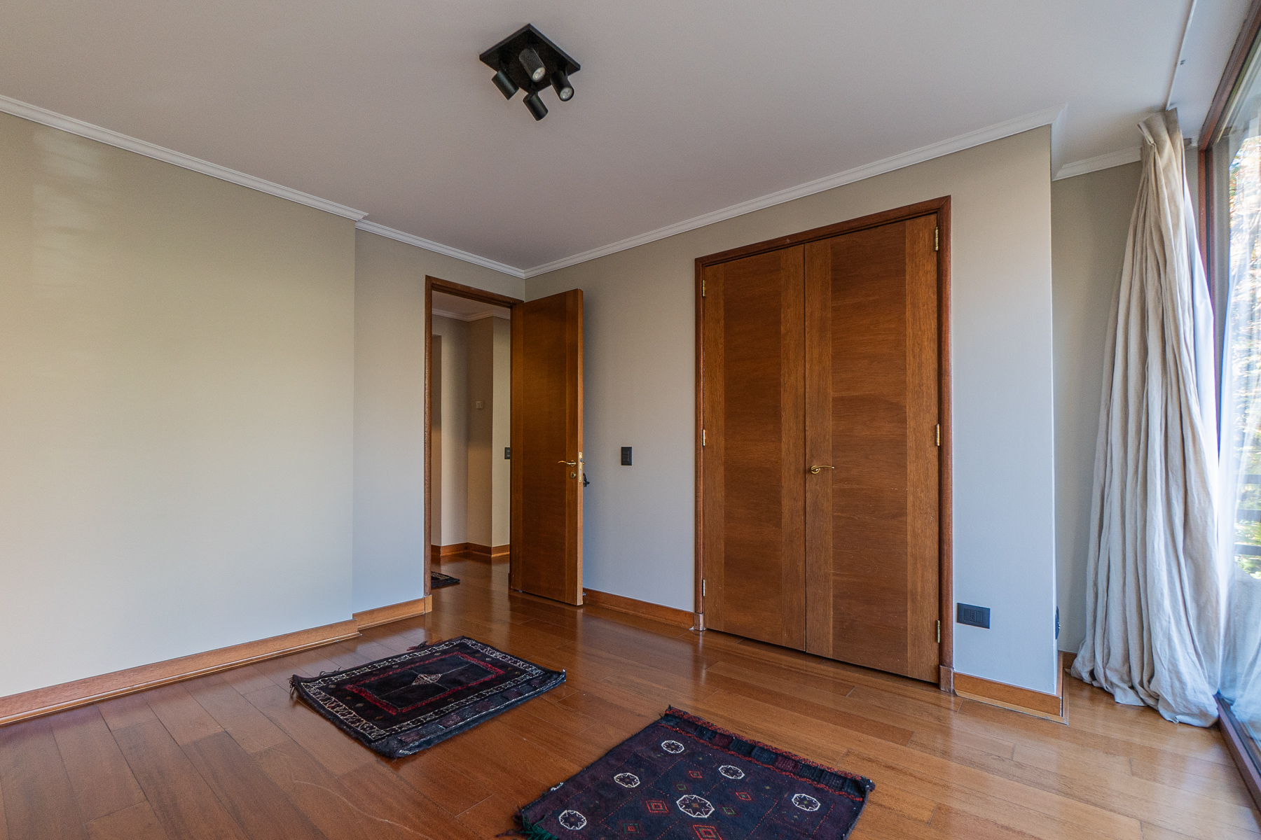  3-bedroom, 3-bathroom apartment in a prime location - 物件實景