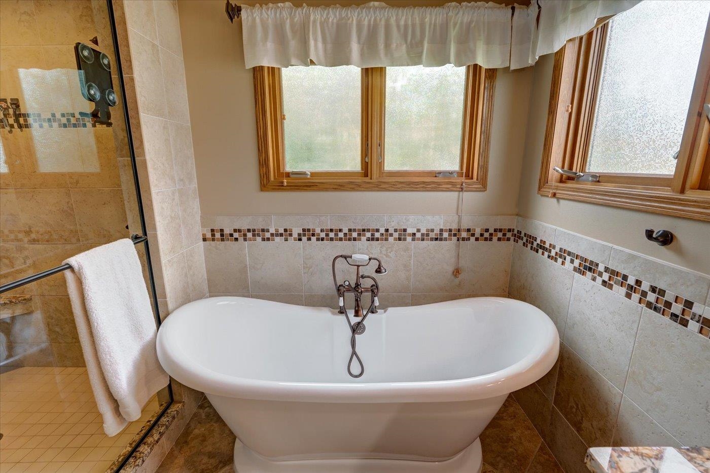 Fitchburg, Wisconsin, 53711, United States, 4 Bedrooms Bedrooms, ,4 BathroomsBathrooms,Residential,For Sale,1977409