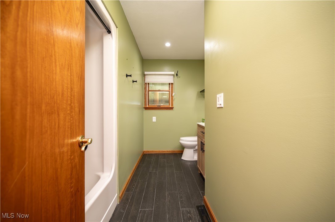 Diamond, Ohio, 44412, United States, 5 Bedrooms Bedrooms, ,5 BathroomsBathrooms,Residential,For Sale,1983781