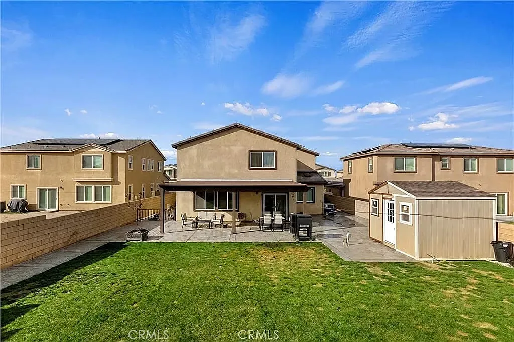 Victorville, California, 92392, United States, 5 Bedrooms Bedrooms, ,4 BathroomsBathrooms,Residential,For Sale,1984455