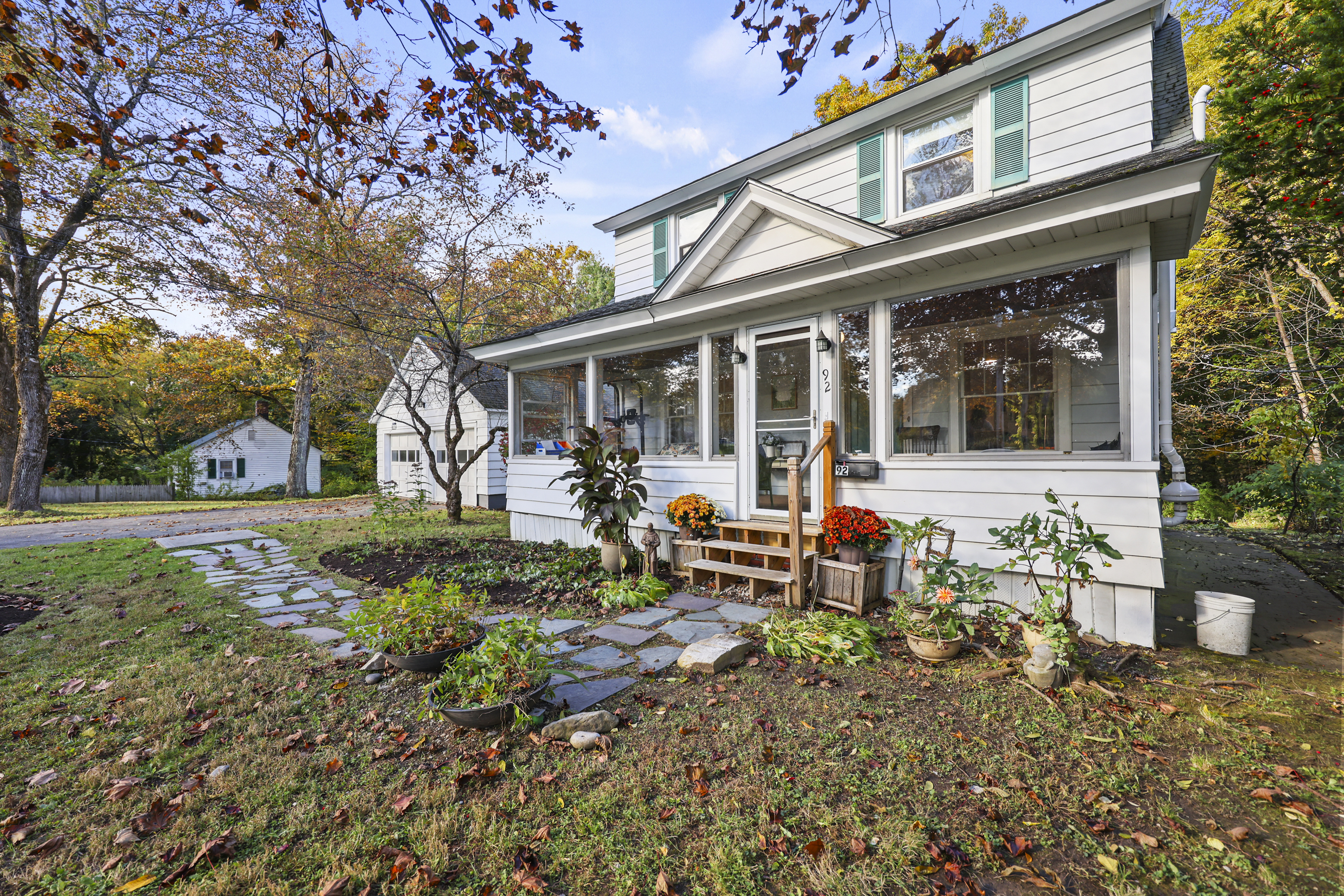  Country Style Setting In-Town Neighborhood - 物件實景