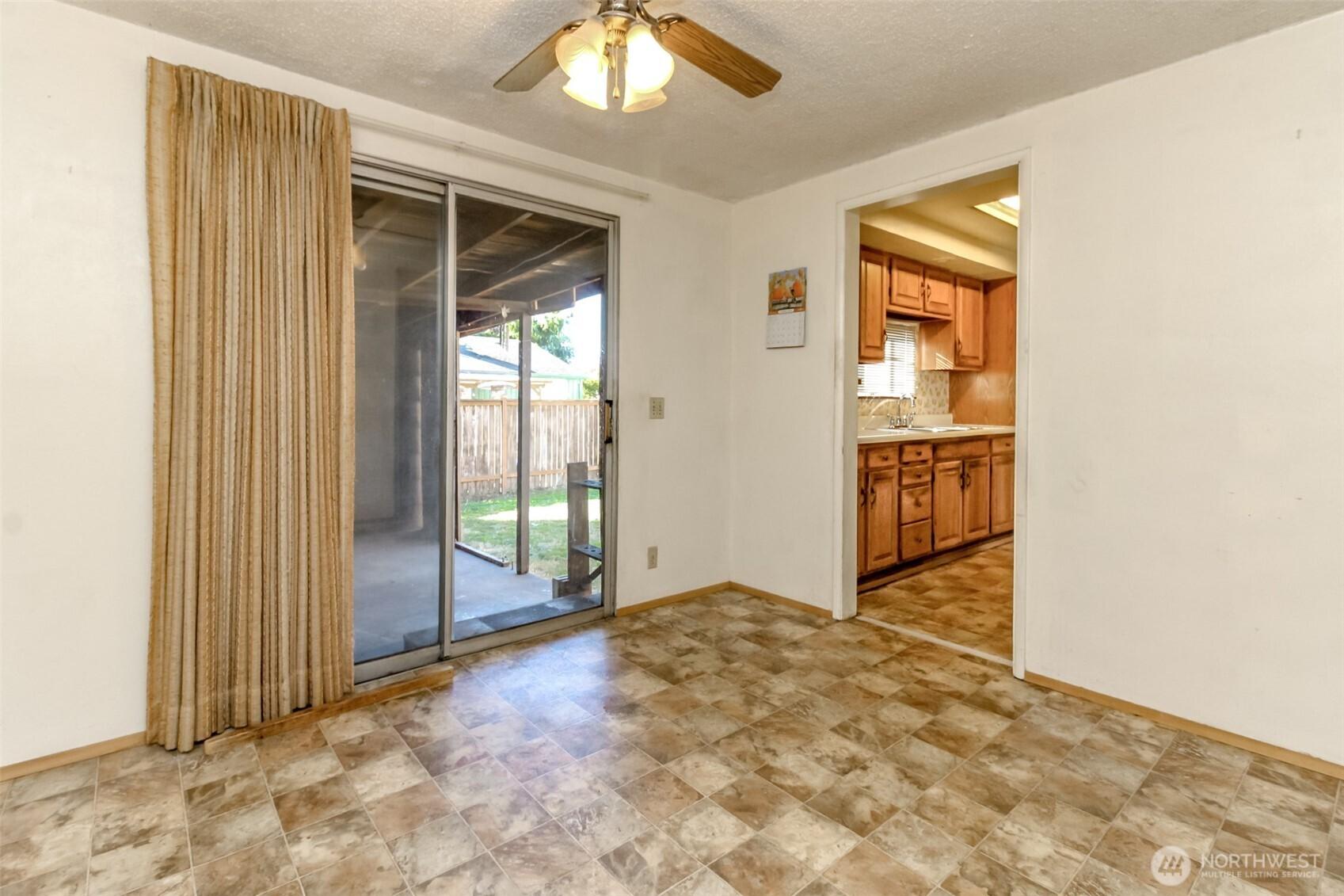 SEATTLE, Washington, 98146, United States, 3 Bedrooms Bedrooms, ,2 BathroomsBathrooms,Residential,For Sale,1969203