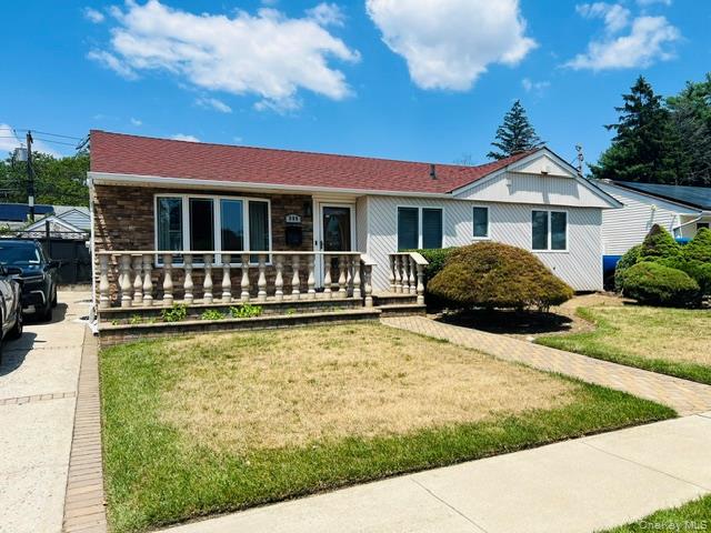 Custer St, Valley Stream, NY 11580