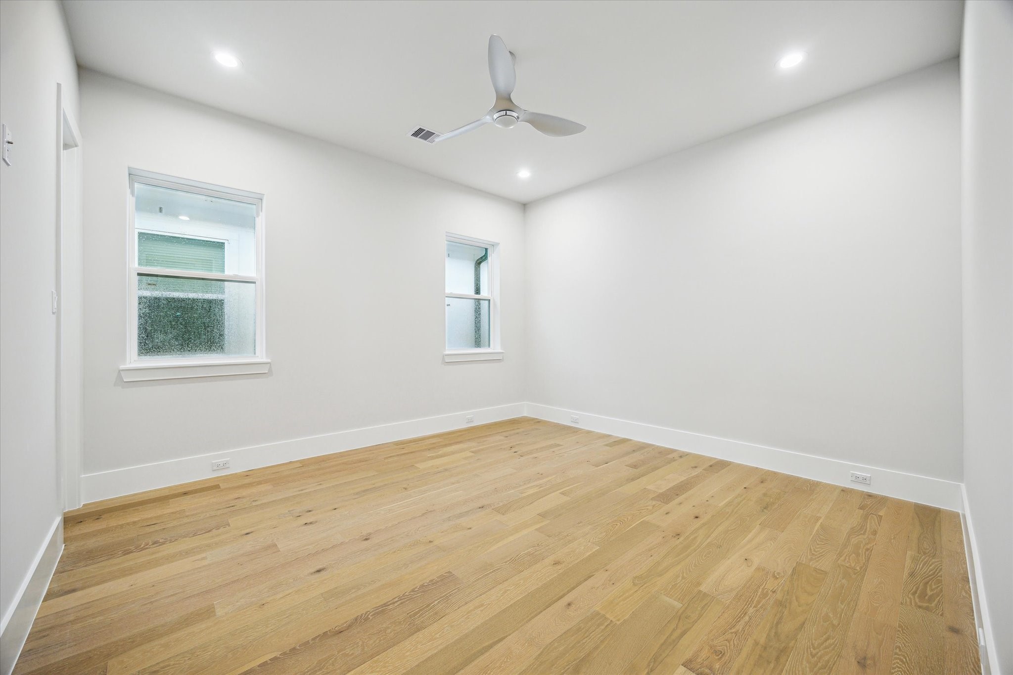  902 Knox Street A - 物件實景
