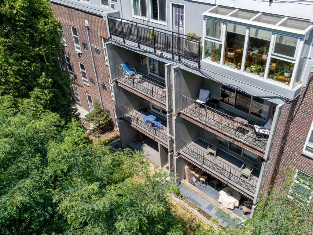 Brookline, Massachusetts, 02445, United States, 1 Bedroom Bedrooms, ,1 BathroomBathrooms,Residential,For Sale,1934572