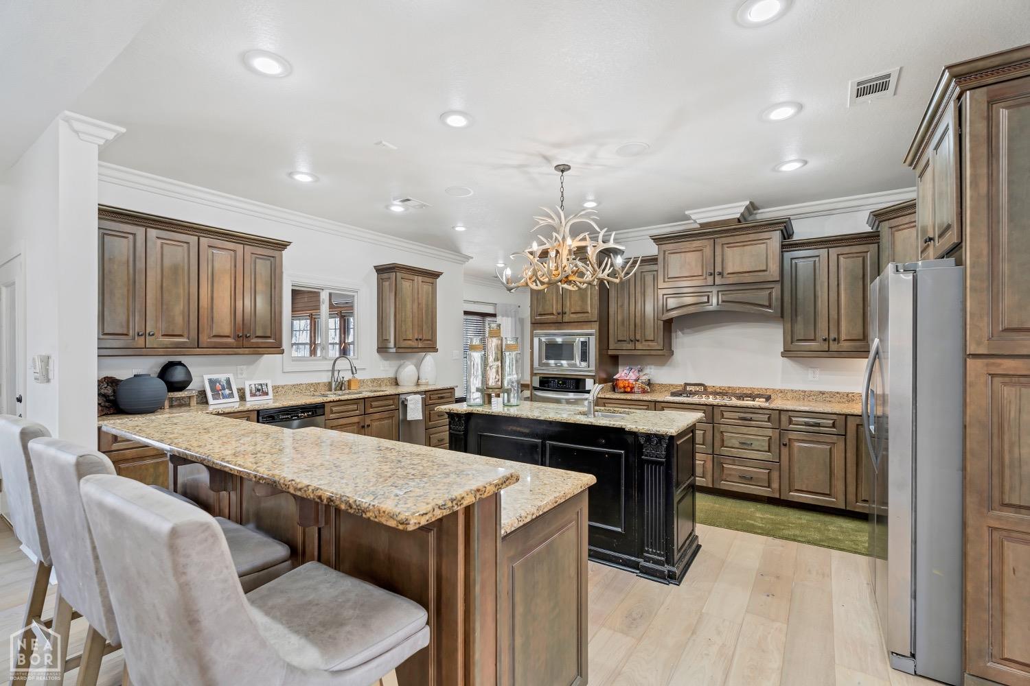 Jonesboro, Arkansas, 72404, United States, ,5 BathroomsBathrooms,Residential,For Sale,1981825