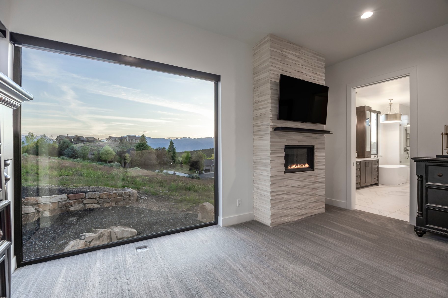  Nearly New Luxury Home with ADU, Views & Chef