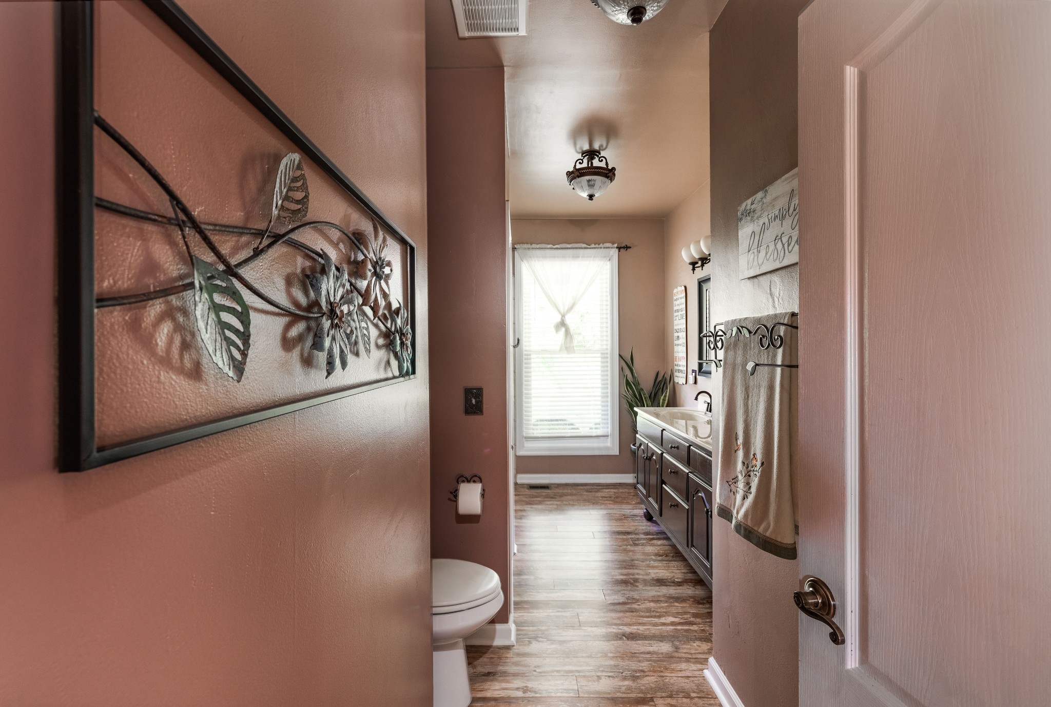 Franklin, Tennessee, 37064, United States, 4 Bedrooms Bedrooms, ,3 BathroomsBathrooms,Residential,For Sale,1855995