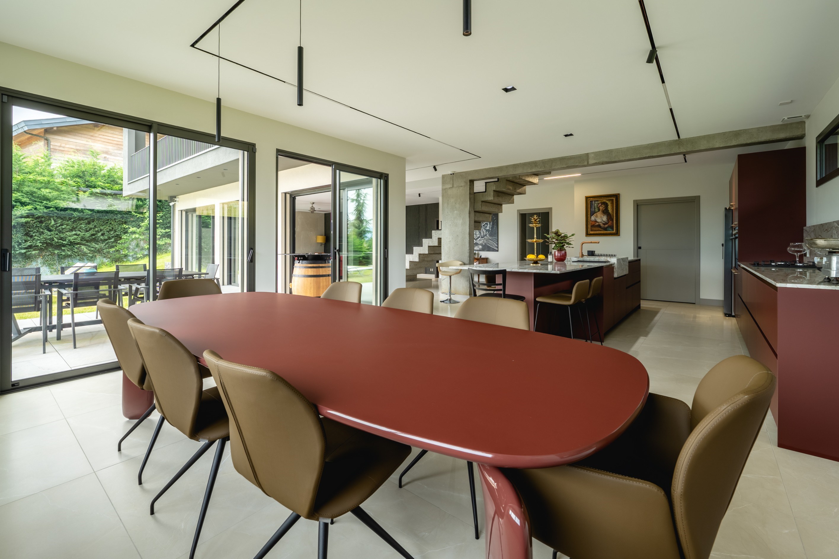  Elegant contemporary villa with lake and mountain views - 物件實景