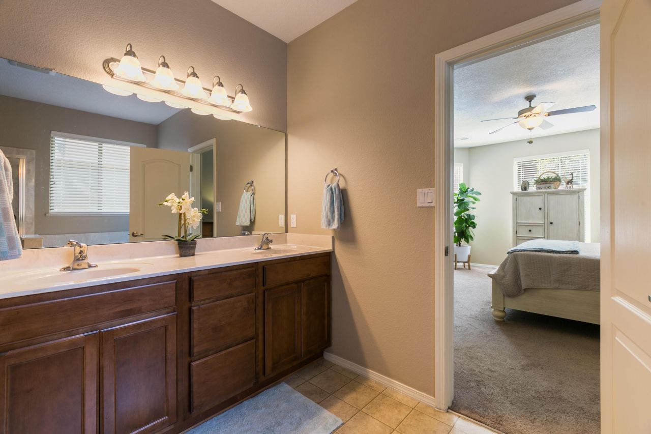 Albuquerque, New Mexico, 87120, United States, 3 Bedrooms Bedrooms, ,2 BathroomsBathrooms,Residential,For Sale,1897760