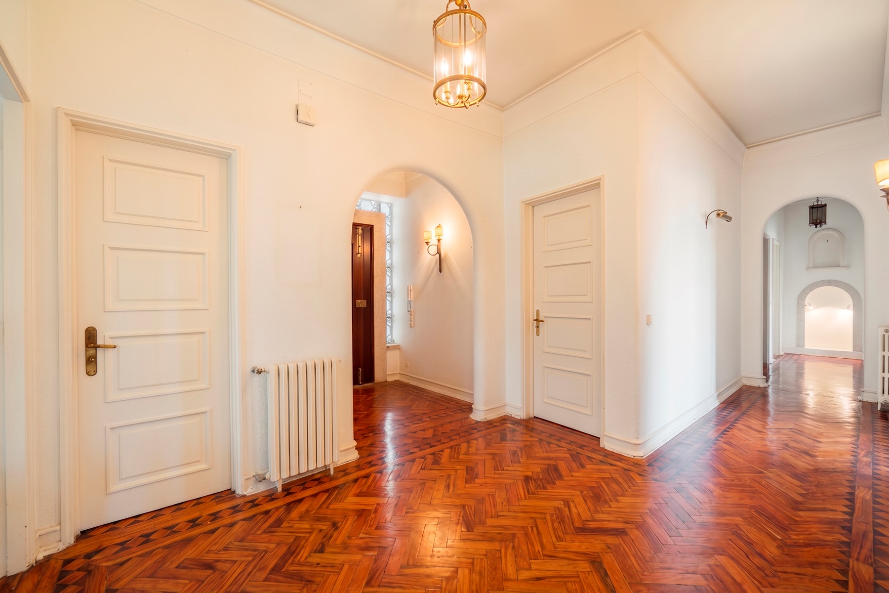  Detached house, 6 bedrooms, for Sale - 物件實景