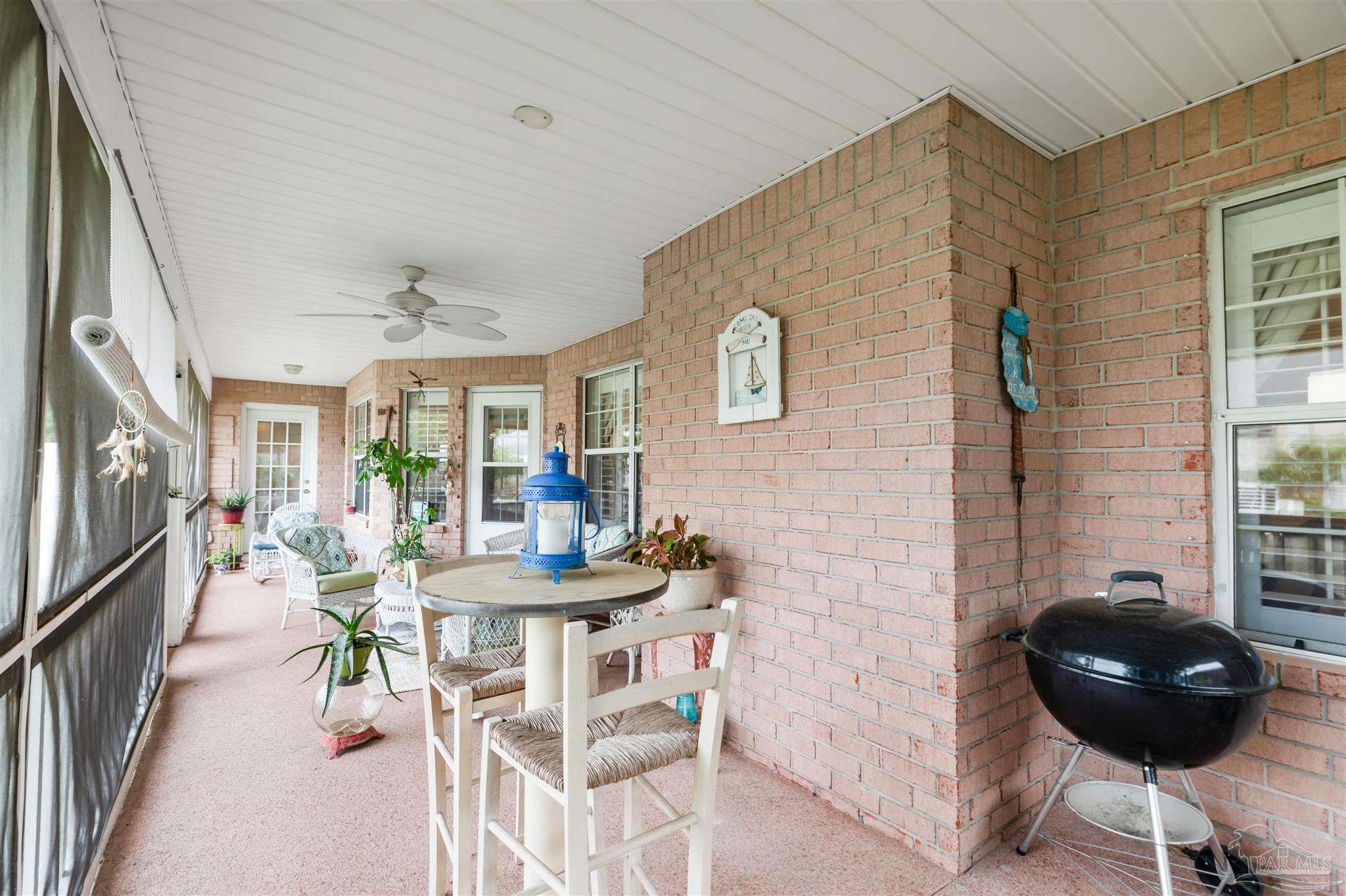 Gulf Breeze, Florida, 32563, United States, 4 Bedrooms Bedrooms, ,4 BathroomsBathrooms,Residential,For Sale,1847314