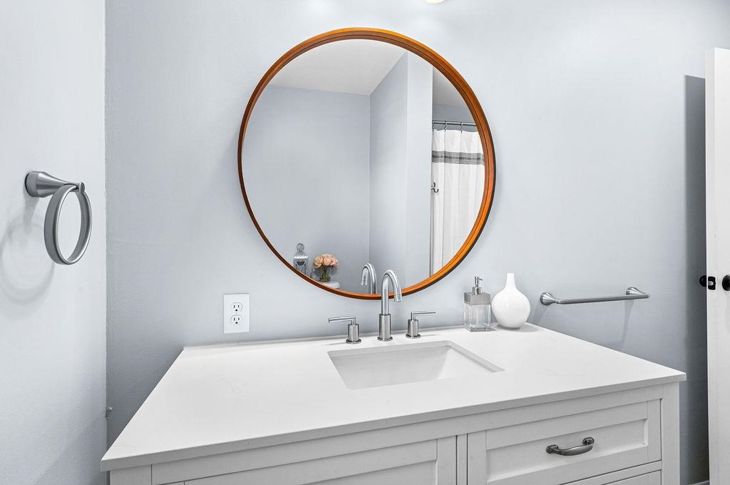 Duluth, Minnesota, 55803, United States, 4 Bedrooms Bedrooms, ,1 BathroomBathrooms,Residential,For Sale,1987307