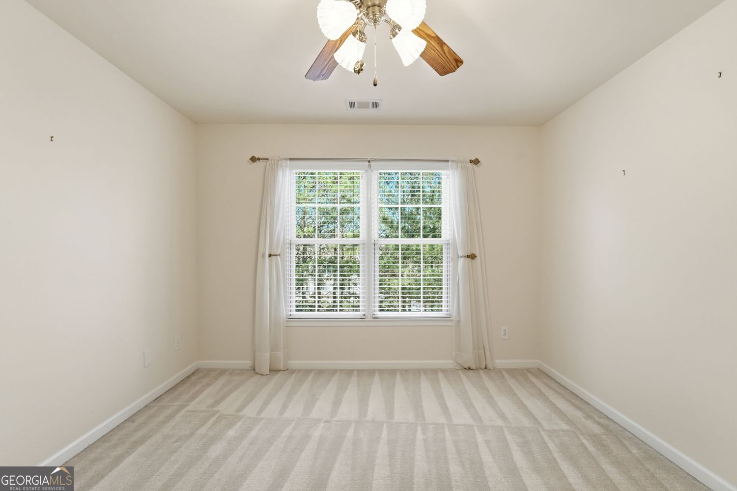 Canton, Georgia, 30114, United States, 4 Bedrooms Bedrooms, ,3 BathroomsBathrooms,Residential,For Sale,2006586