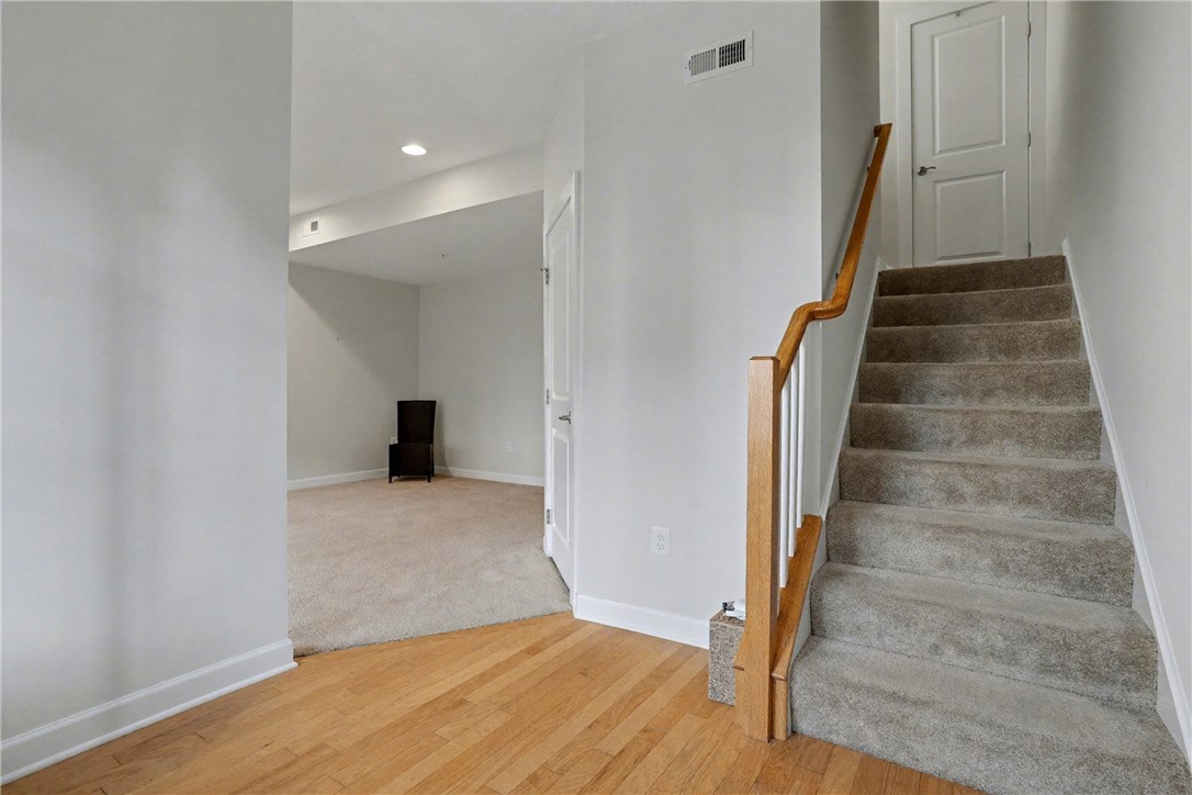 Marshall, Pennsylvania, 16046, United States, 4 Bedrooms Bedrooms, ,4 BathroomsBathrooms,Residential,For Sale,1998104