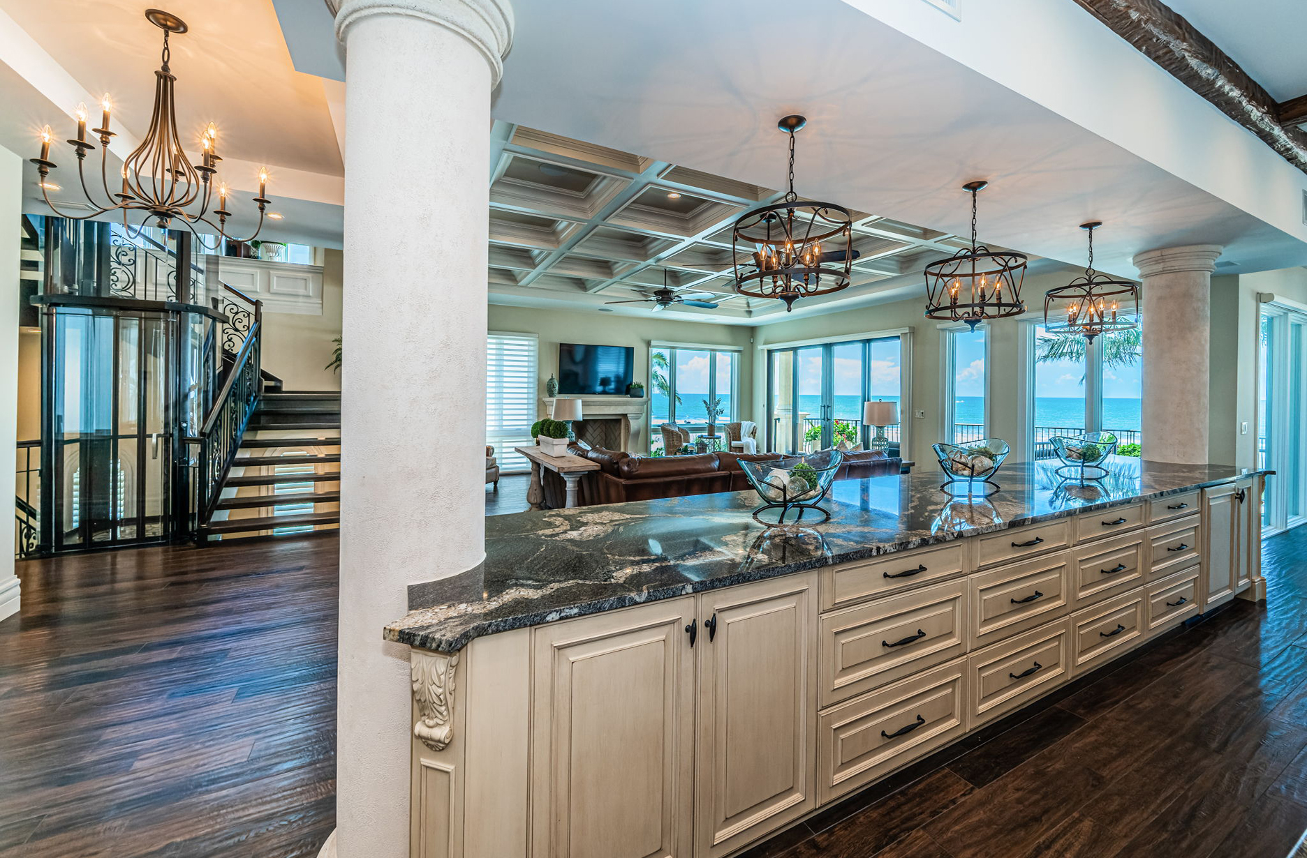 Redington Shores, Florida, 33708, United States, 5 Bedrooms Bedrooms, ,6 BathroomsBathrooms,Residential,For Sale,1921894