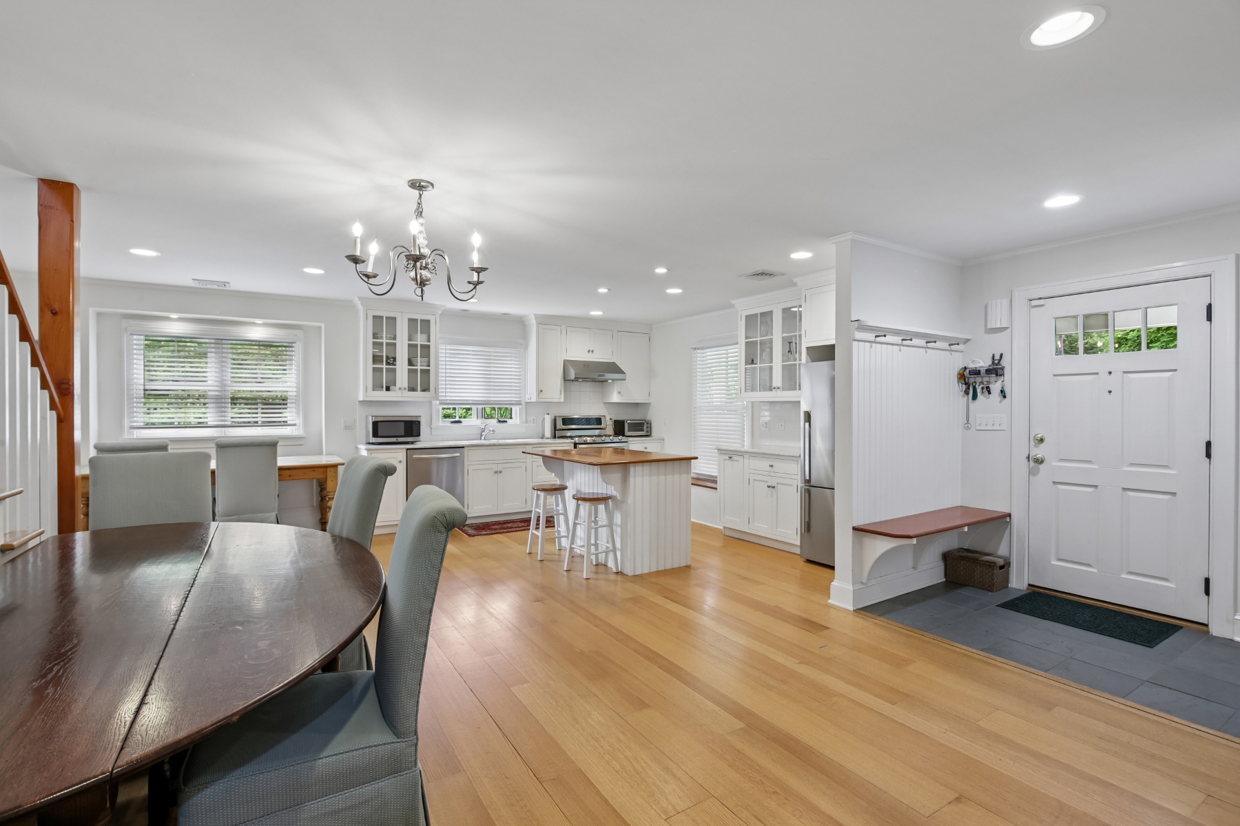  A Once-In-A-Generation New Vernon Property - 物件實景