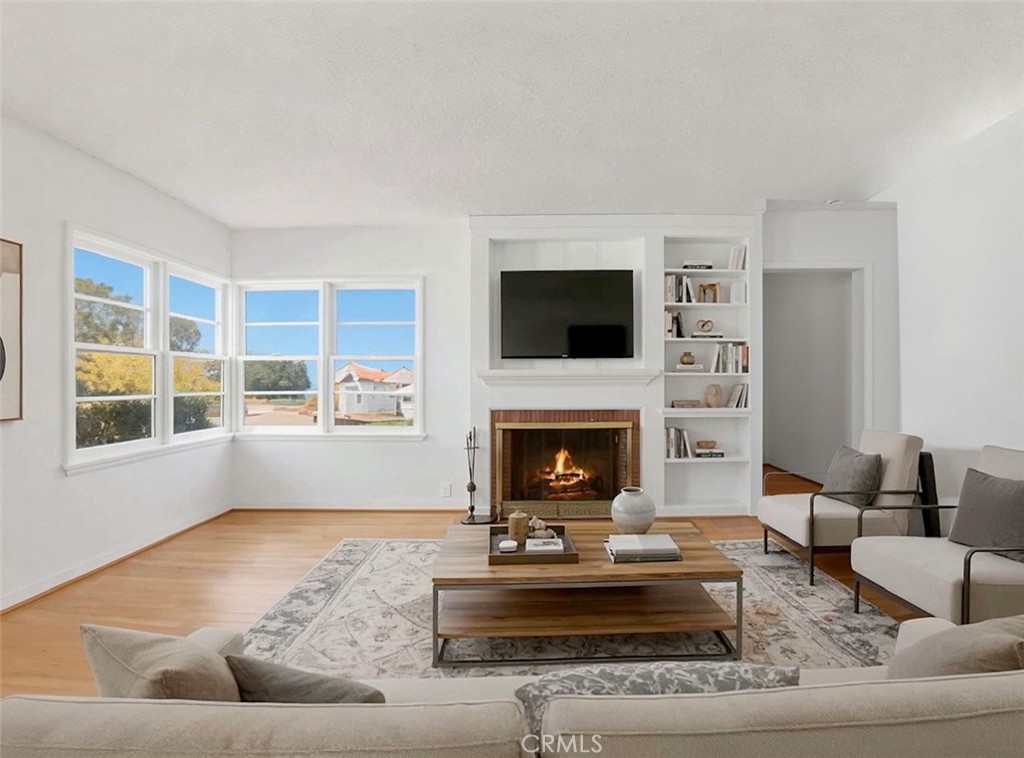 San Gabriel, California, 91775, United States, 3 Bedrooms Bedrooms, ,3 BathroomsBathrooms,Residential,For Sale,2003322