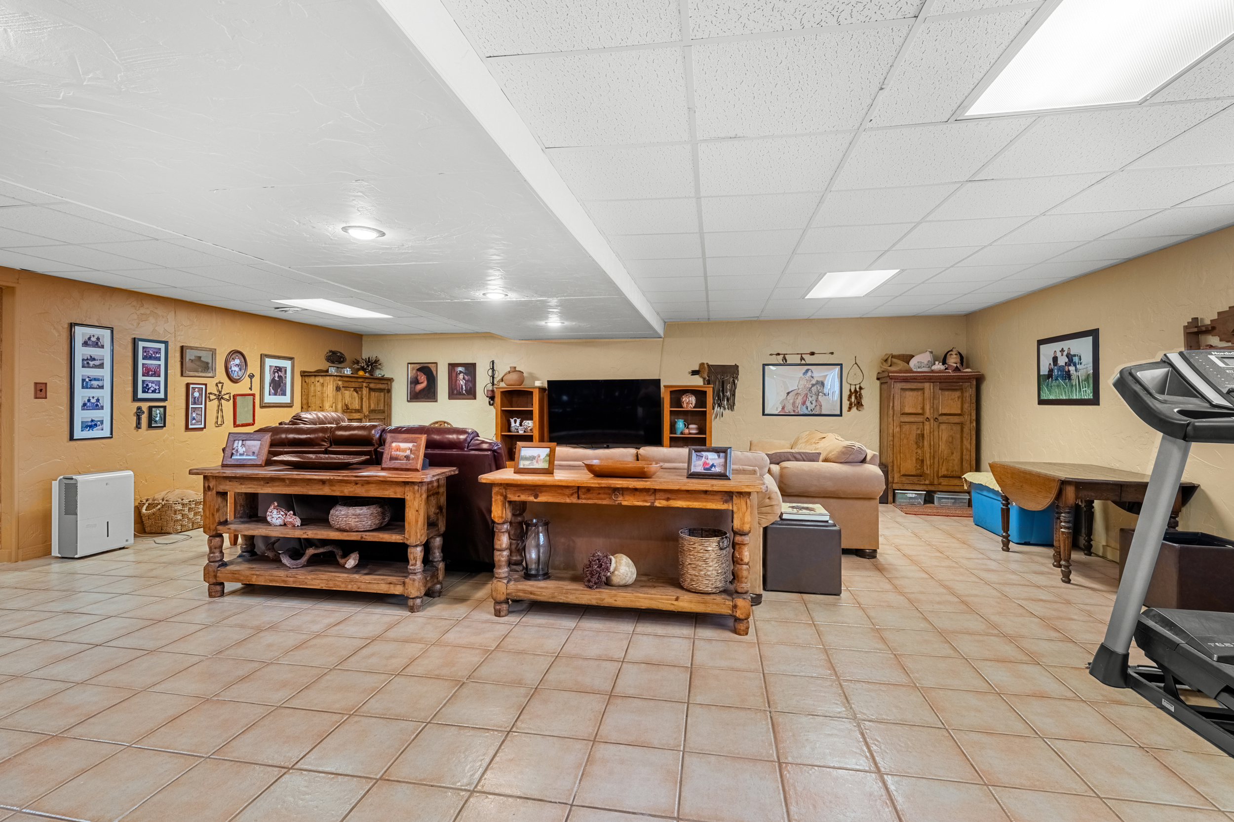 Centralia, Kansas, 66415, United States, 8 Bedrooms Bedrooms, ,4 BathroomsBathrooms,Residential,For Sale,1849924