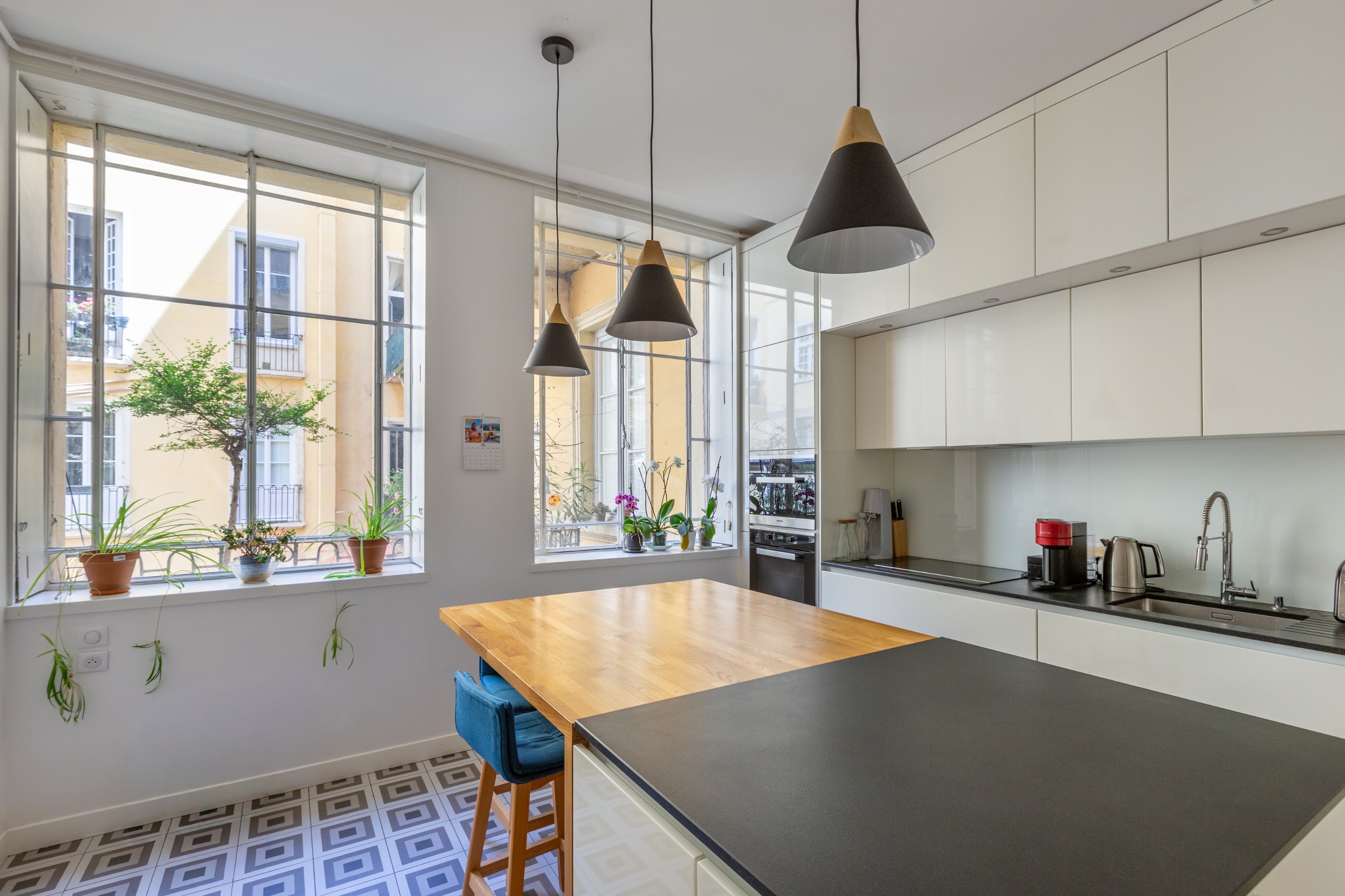  Character Apartment – Elegance, Generous Volumes & Exceptional Features - 物件實景