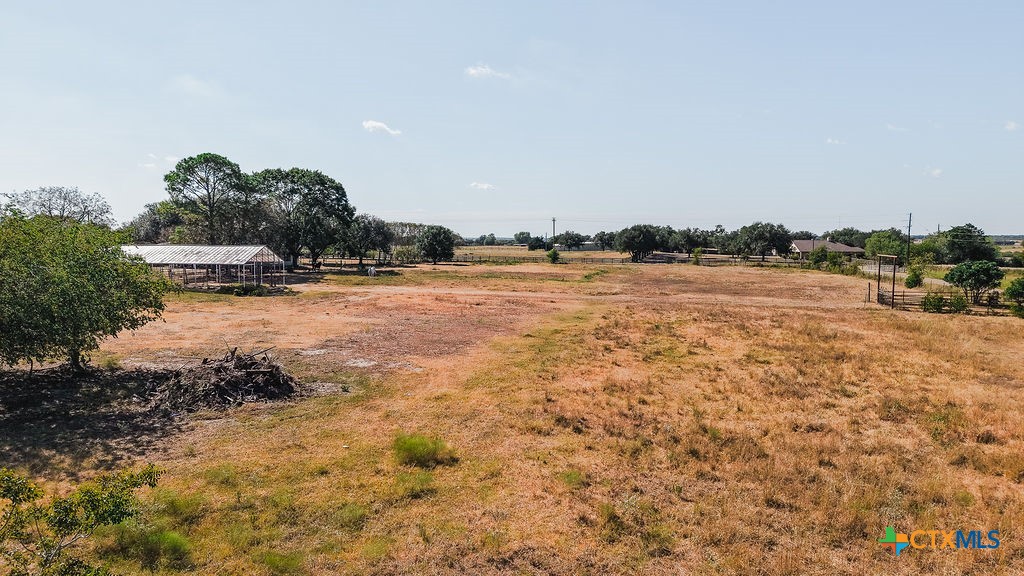 Yoakum, Texas, 77995, United States, 4 Bedrooms Bedrooms, ,3 BathroomsBathrooms,Residential,For Sale,1958998