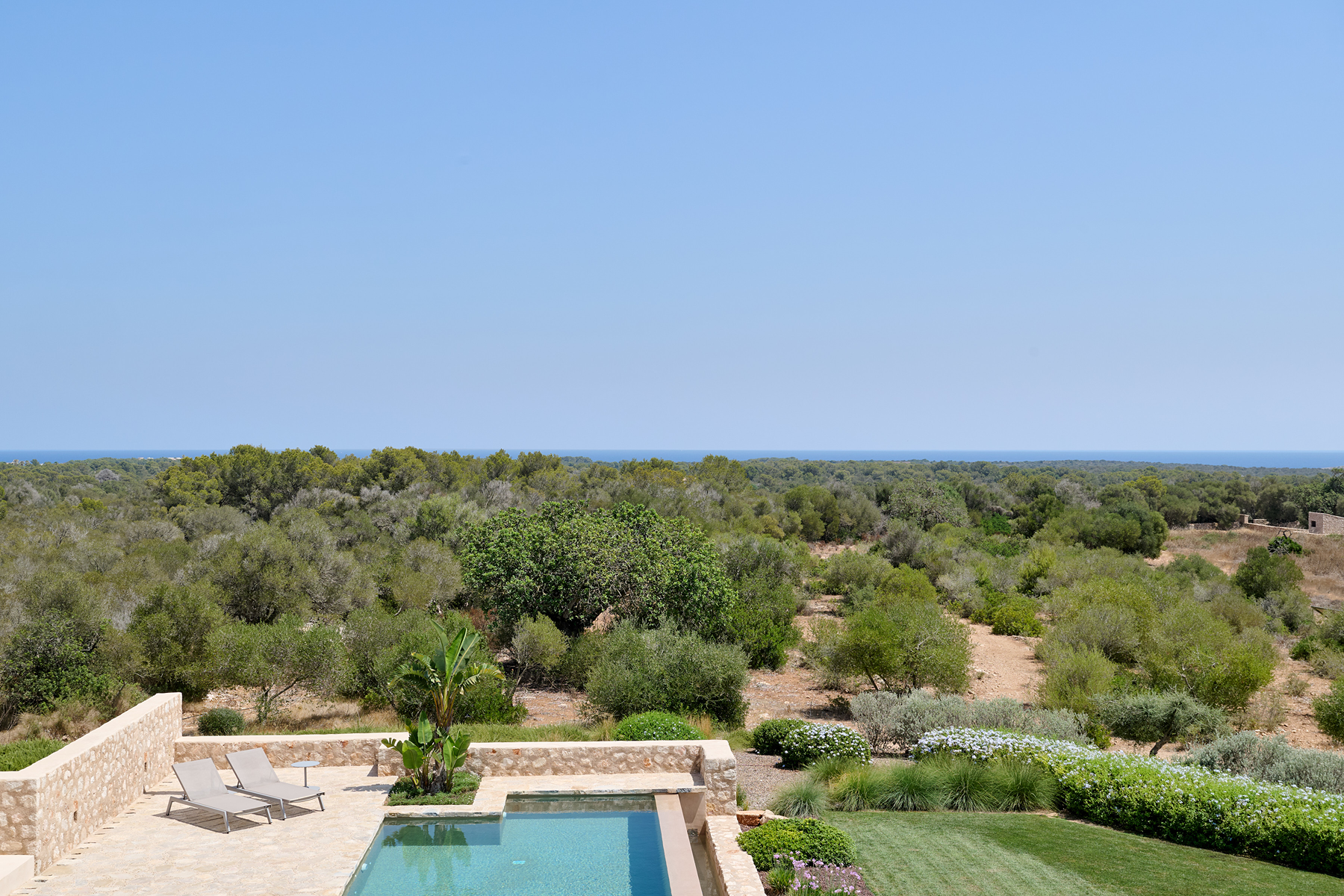  Mallorcan estate with pool and sea views in Portocolom, Mallorca - 物件實景