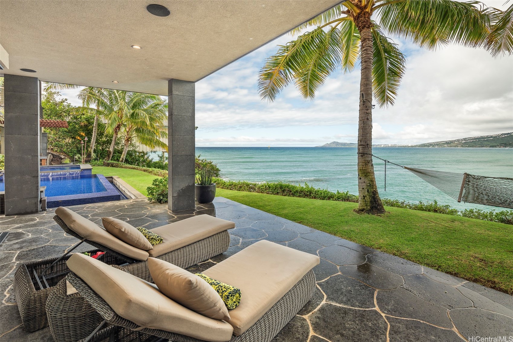 Honolulu, Hawaii, 96825, United States, 6 Bedrooms Bedrooms, ,7 BathroomsBathrooms,Residential,For Sale,1856171