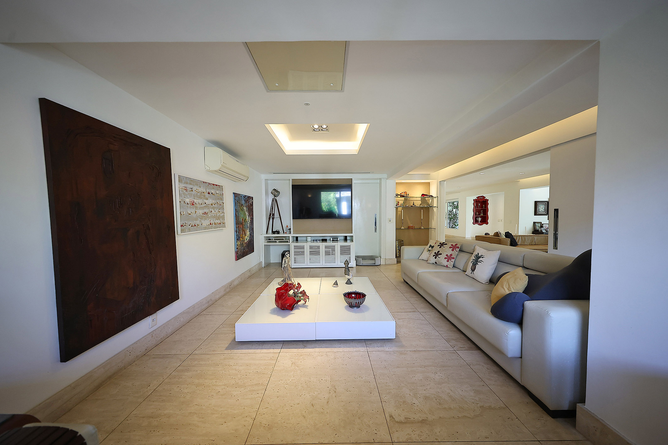  House with a pool and gourmet area in Condomínio Santa Helena - 物件實景