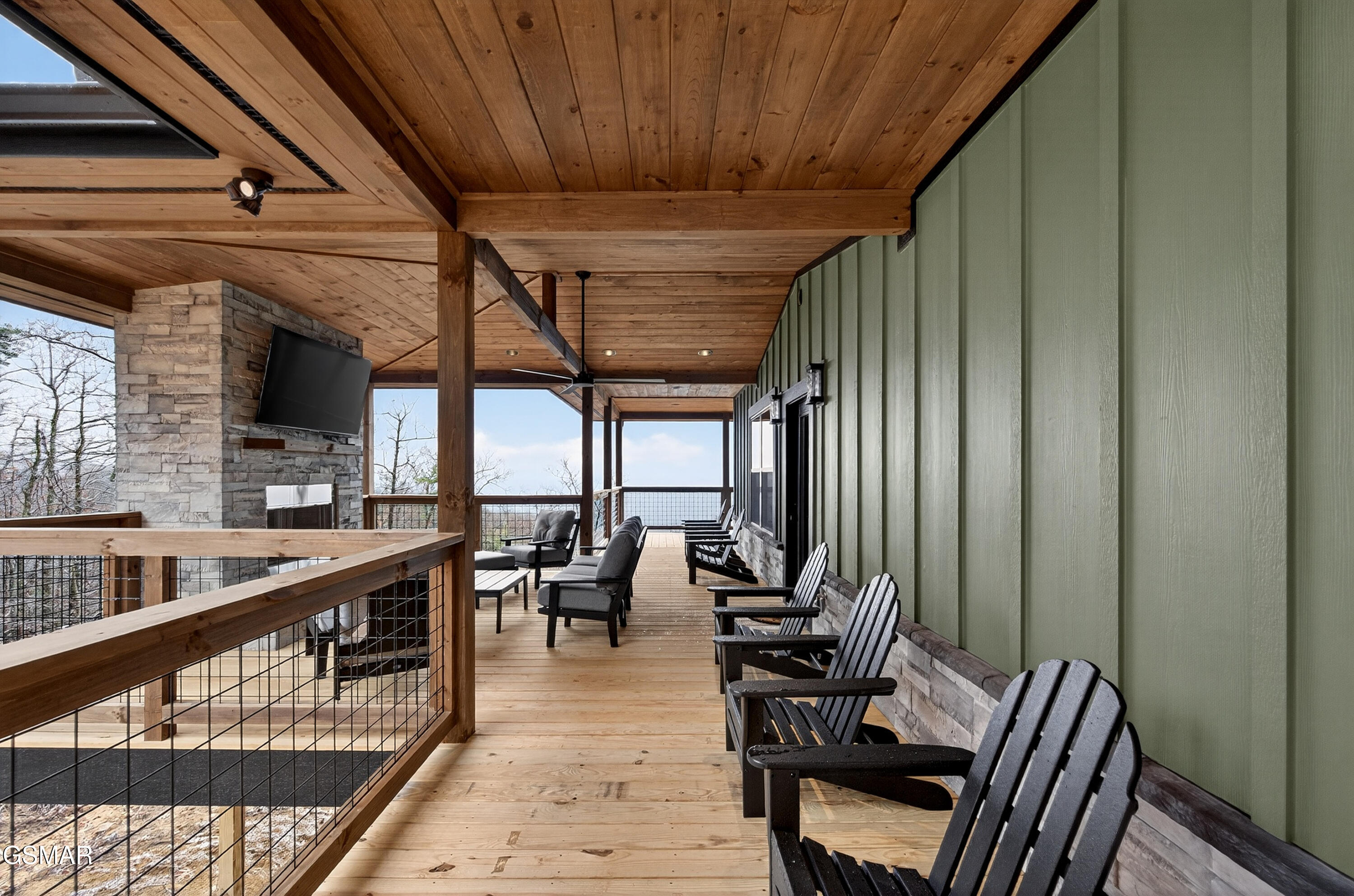 Sevierville, Tennessee, 37876, United States, 3 Bedrooms Bedrooms, ,5 BathroomsBathrooms,Residential,For Sale,1977074