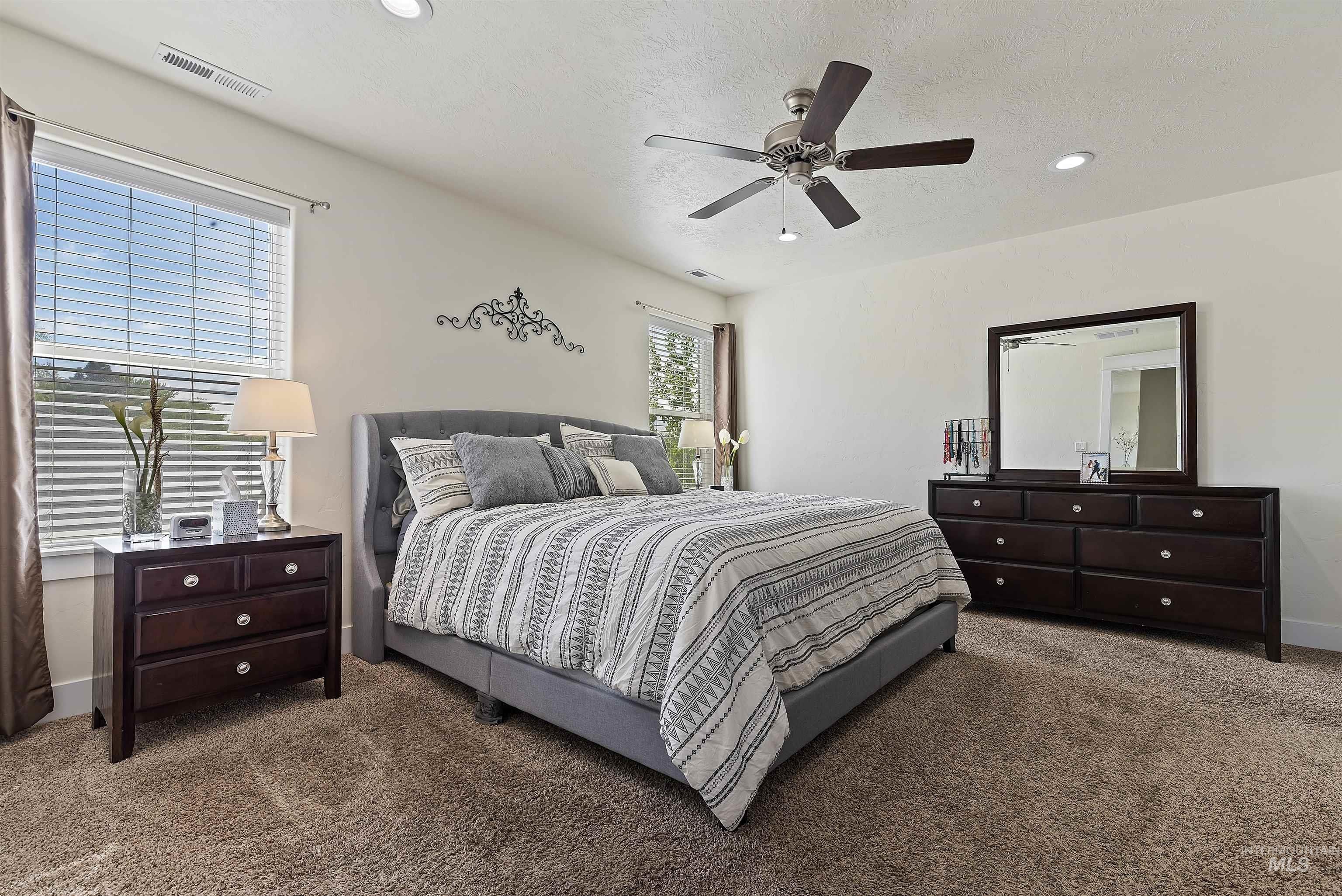 9533 De Witt St, Boise, Idaho, 83704, United States, 3 Bedrooms Bedrooms, ,3 BathroomsBathrooms,Residential,For Sale,9533 De Witt St,1432478