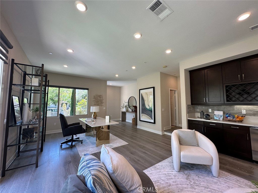 Irvine, California, 92618, United States, 3 Bedrooms Bedrooms, ,4 BathroomsBathrooms,Residential,For Sale,1987840