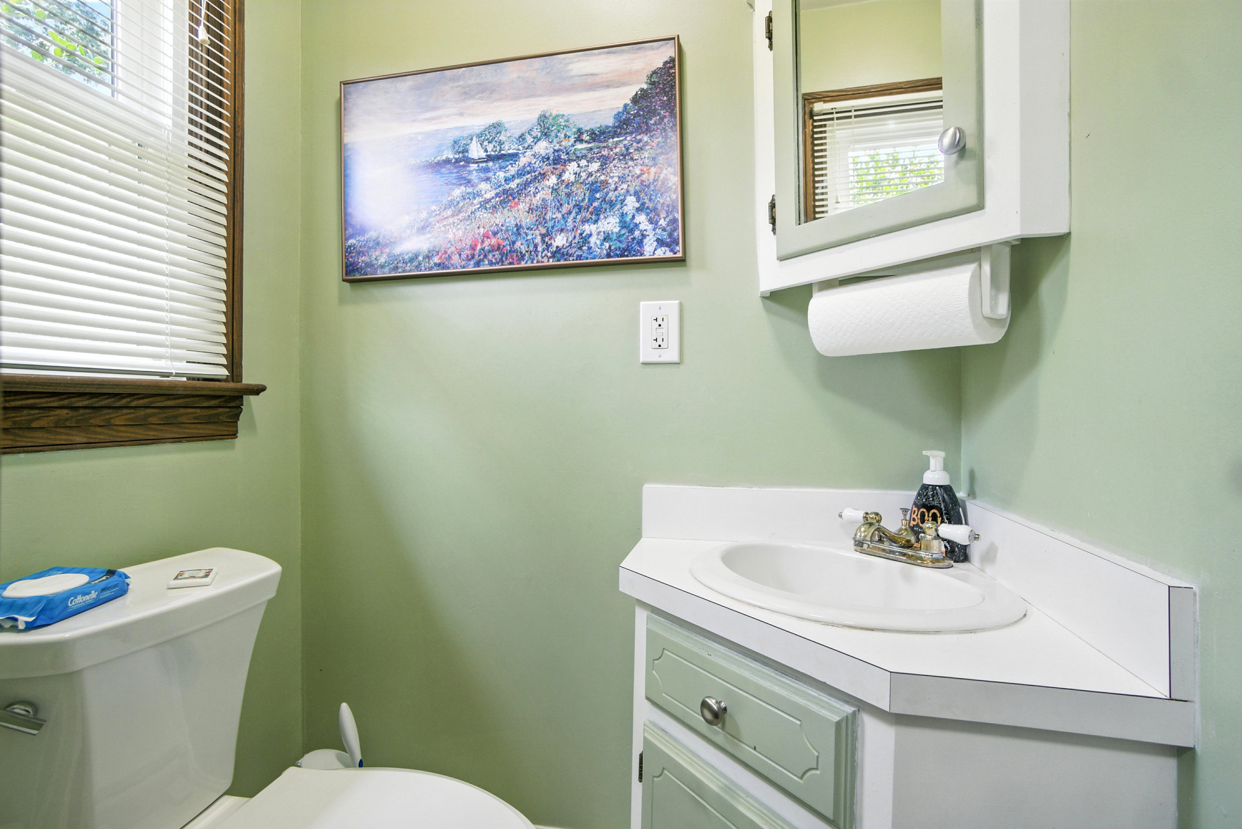 Chesapeake, Virginia, 23321, United States, 5 Bedrooms Bedrooms, ,4 BathroomsBathrooms,Residential,For Sale,1889825