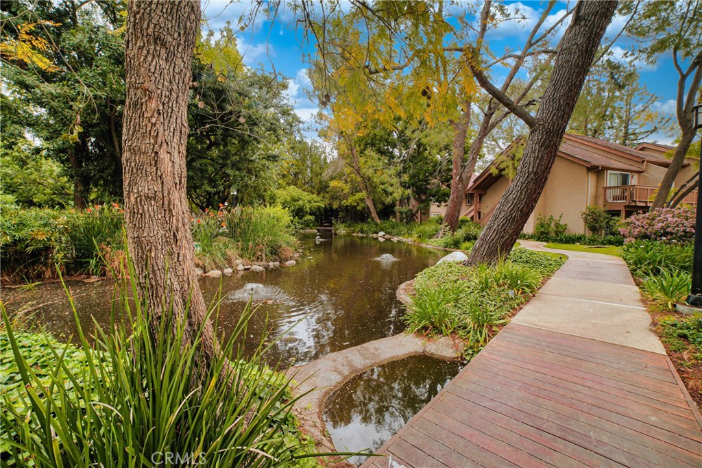 Canoga Park, California, 91303, United States, 2 Bedrooms Bedrooms, ,1 BathroomBathrooms,Residential,For Sale,1903560