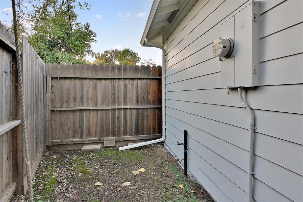 Sacramento, California, 95864, United States, ,Residential,For Sale,1989325