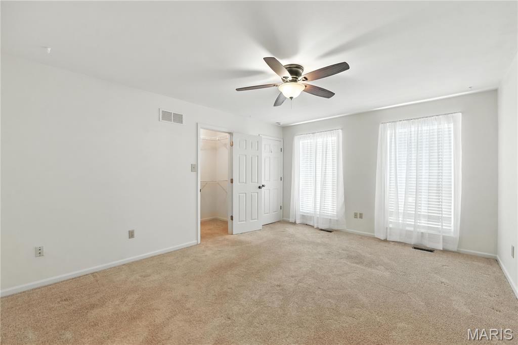 Maryland Heights, Missouri, 63043, United States, 3 Bedrooms Bedrooms, ,4 BathroomsBathrooms,Residential,For Sale,1892007