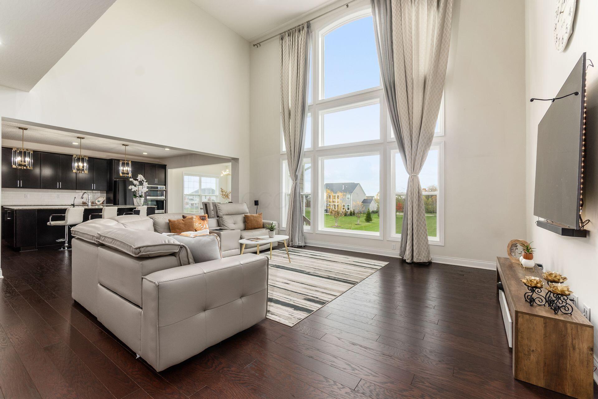 Delaware, Ohio, 43015, United States, 5 Bedrooms Bedrooms, ,5 BathroomsBathrooms,Residential,For Sale,1989567