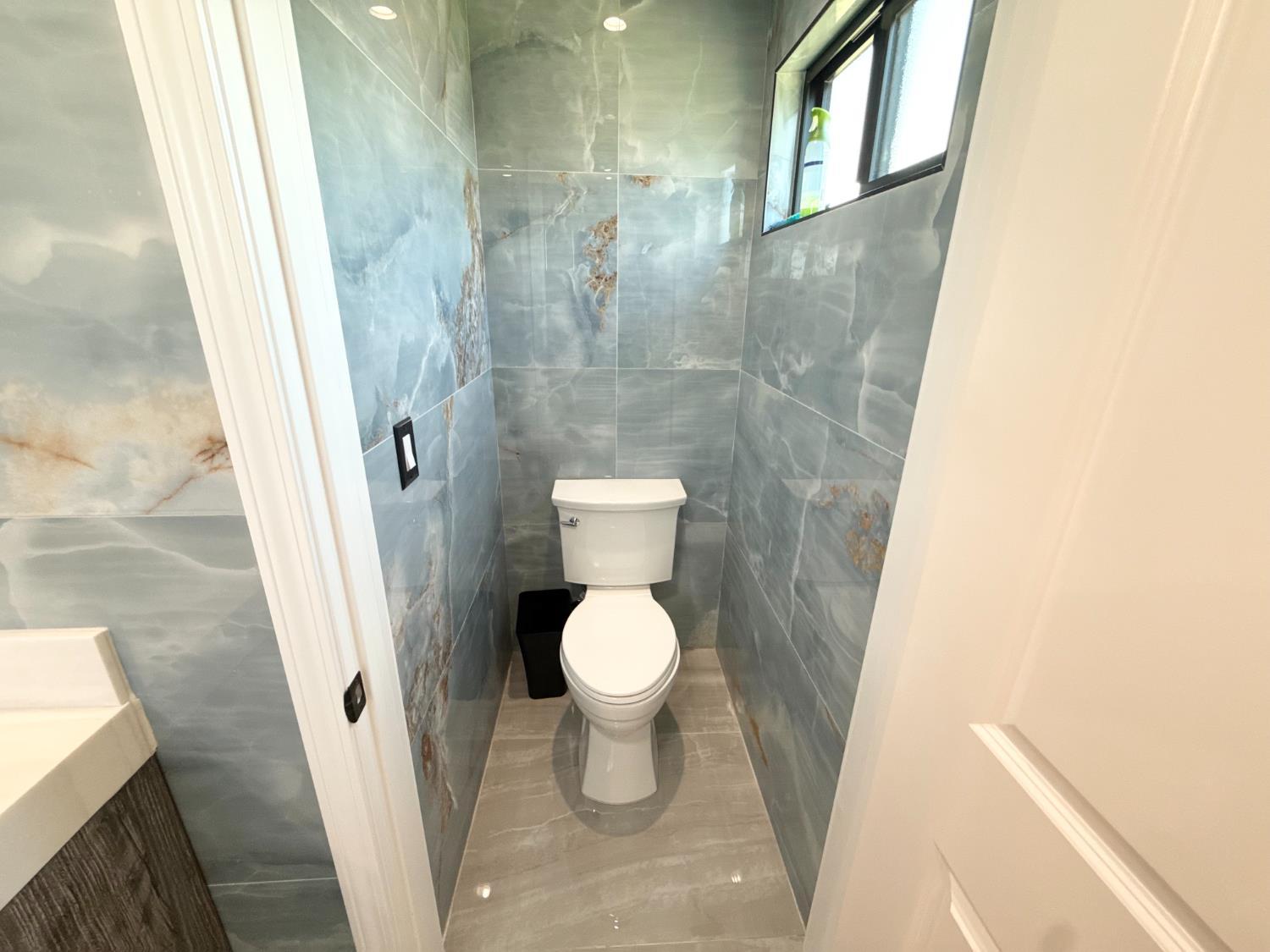 Chowchilla, California, 93610, United States, 3 Bedrooms Bedrooms, ,2 BathroomsBathrooms,Residential,For Sale,1993828