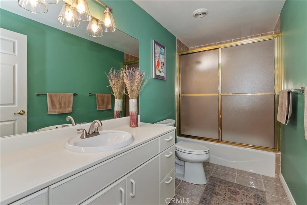 Lake Arrowhead, California, 92352, United States, 4 Bedrooms Bedrooms, ,3 BathroomsBathrooms,Residential,For Sale,1998822