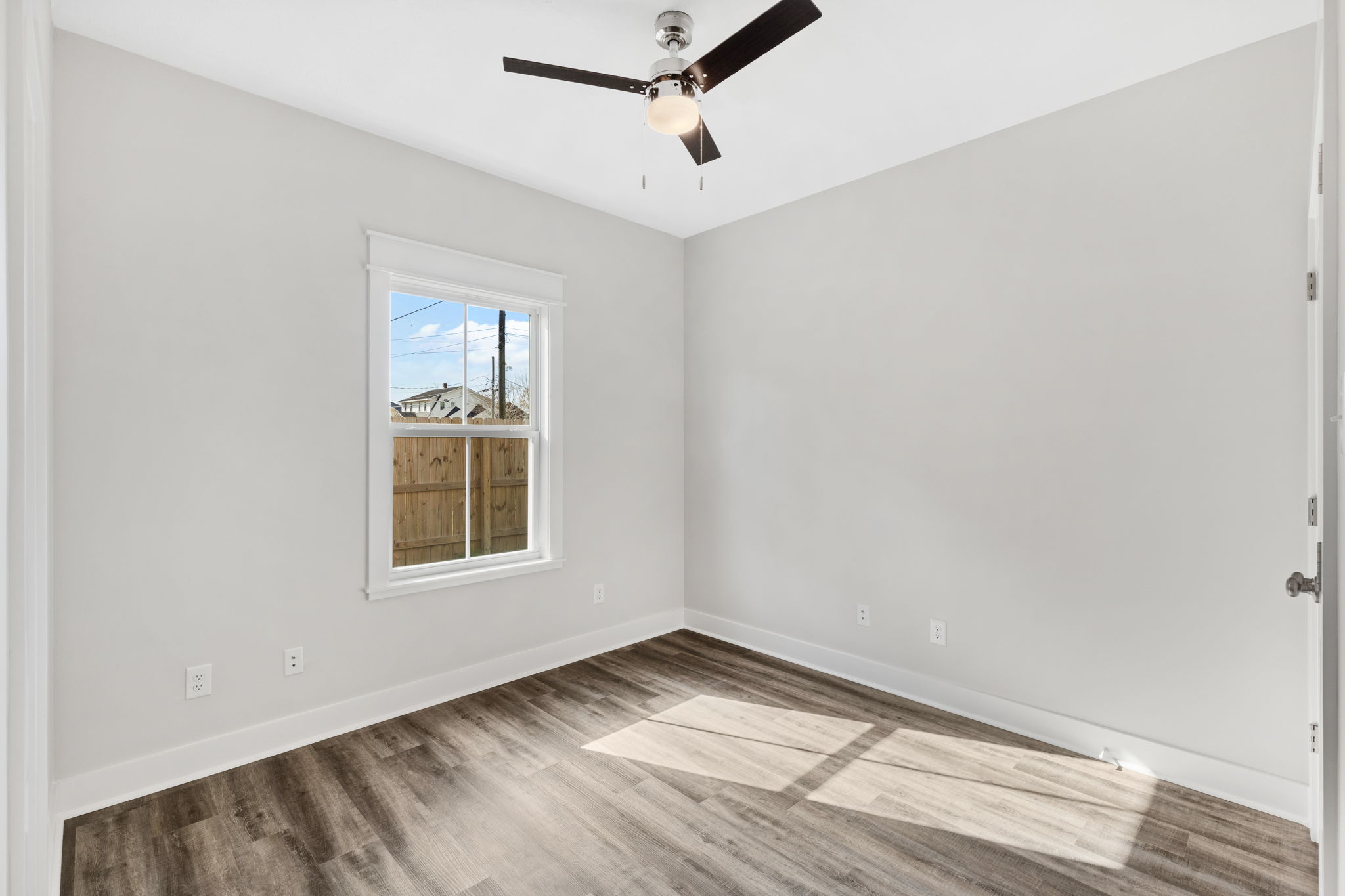 Lake Charles, Louisiana, 70601, United States, 16 Bedrooms Bedrooms, ,12 BathroomsBathrooms,Residential,For Sale,1983862