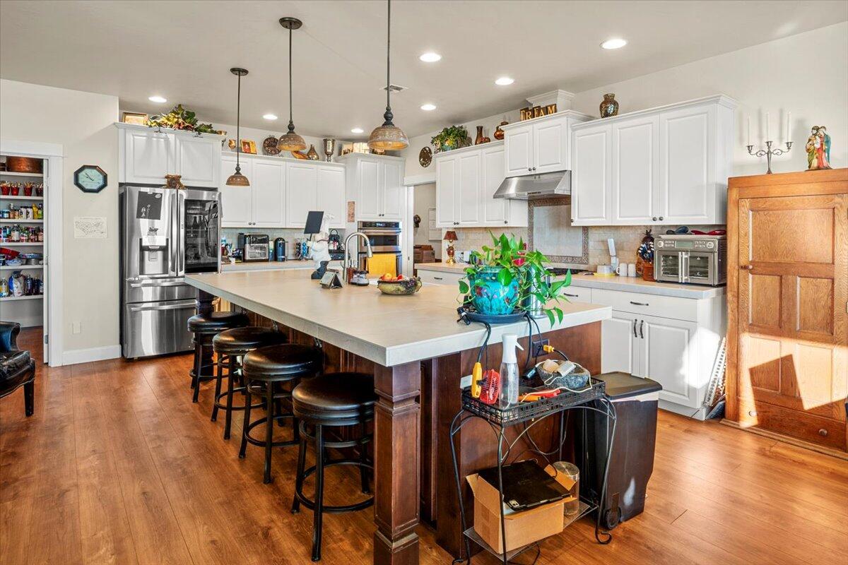 Bend, Oregon, 97703, United States, 3 Bedrooms Bedrooms, ,2 BathroomsBathrooms,Residential,For Sale,2005740