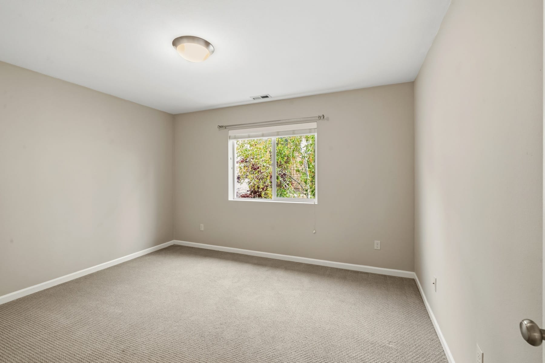 9445 NW HARVEST HILL DR Portland, OR 97229 - 物件實景