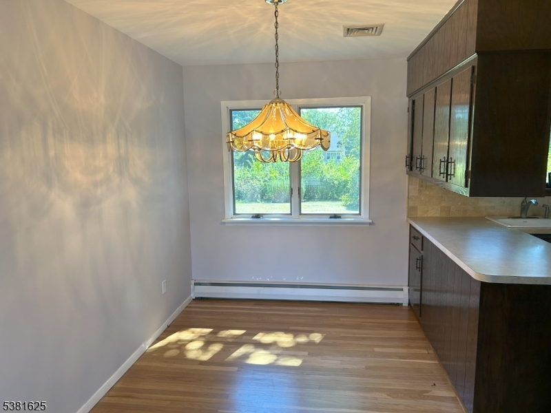 Hillsborough Twp., New Jersey, 08844, United States, 3 Bedrooms Bedrooms, ,2 BathroomsBathrooms,Residential,For Sale,1932471